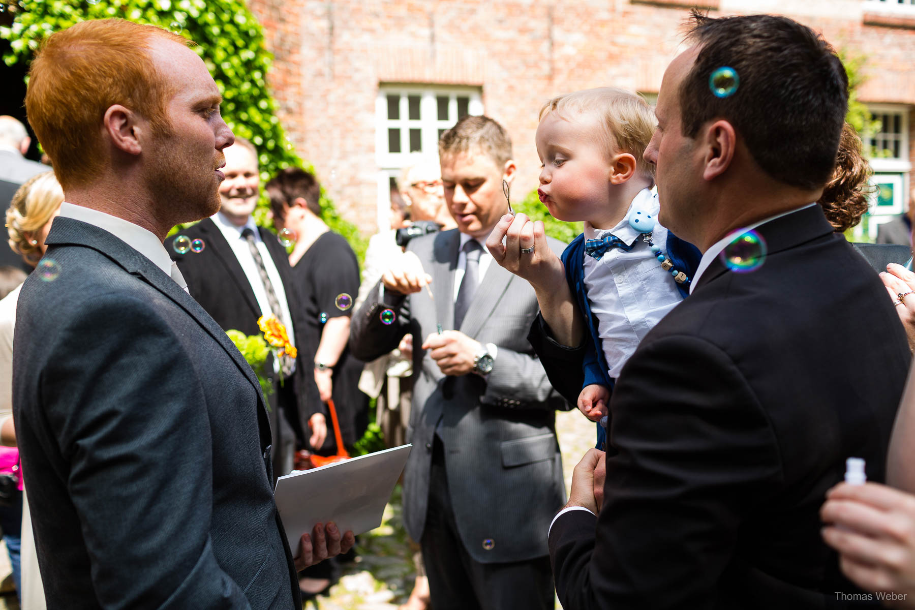 Hochzeit in der Burg Kniphausen Wilhelmshaven und Hochzeitsfeier im Le Patron am Meer, Hochzeitsfotograf Wilhelmshaven