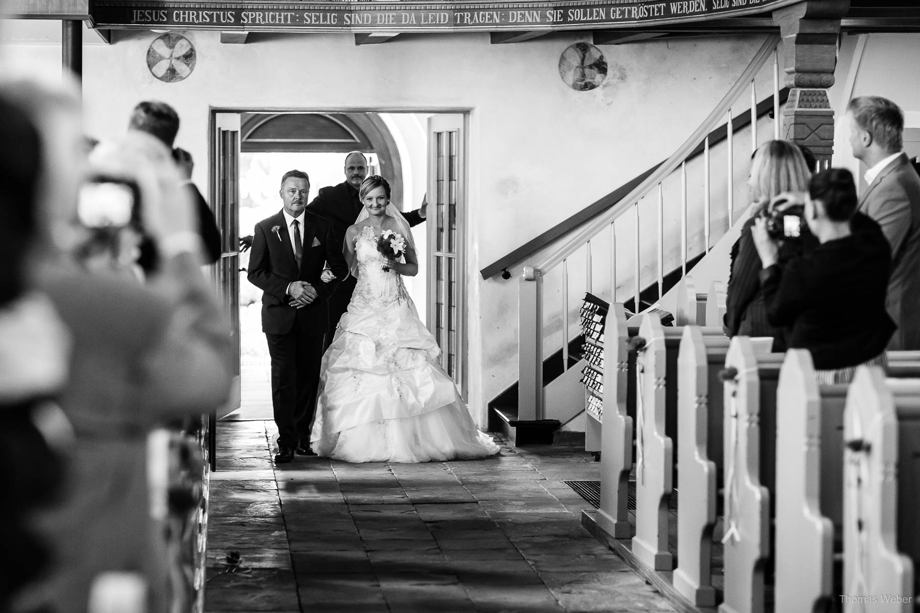 Hochzeit in der Burg Kniphausen Wilhelmshaven und Hochzeitsfeier im Le Patron am Meer, Hochzeitsfotograf Wilhelmshaven