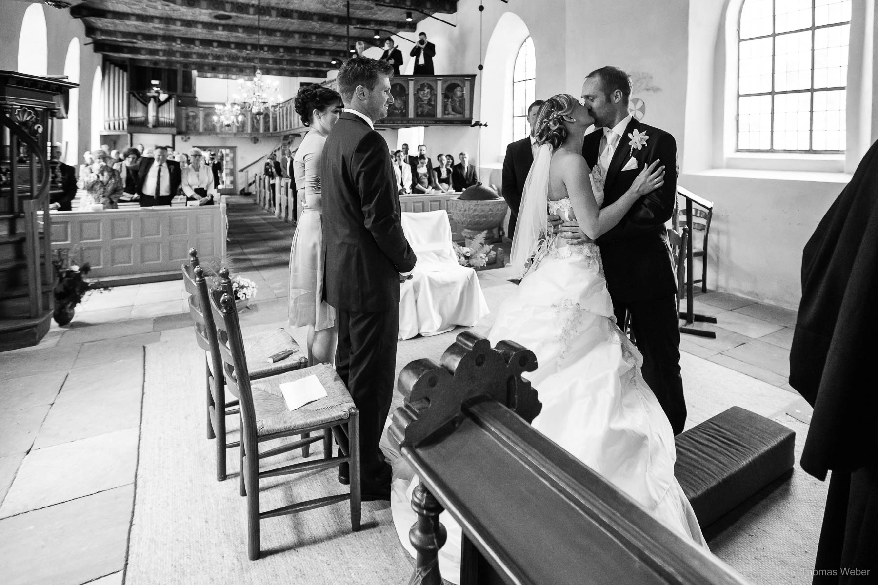 Hochzeit in der Burg Kniphausen Wilhelmshaven und Hochzeitsfeier im Le Patron am Meer, Hochzeitsfotograf Wilhelmshaven