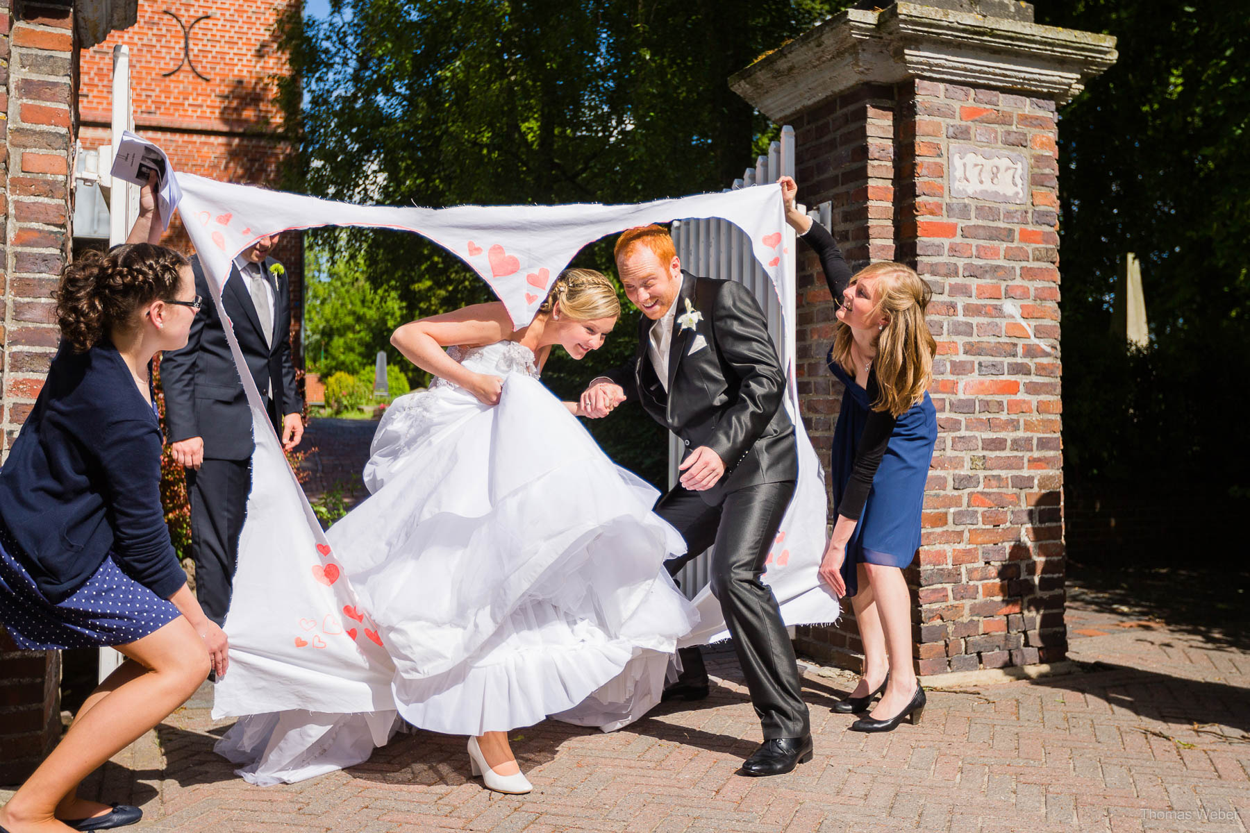 Hochzeit in der Burg Kniphausen Wilhelmshaven und Hochzeitsfeier im Le Patron am Meer, Hochzeitsfotograf Wilhelmshaven