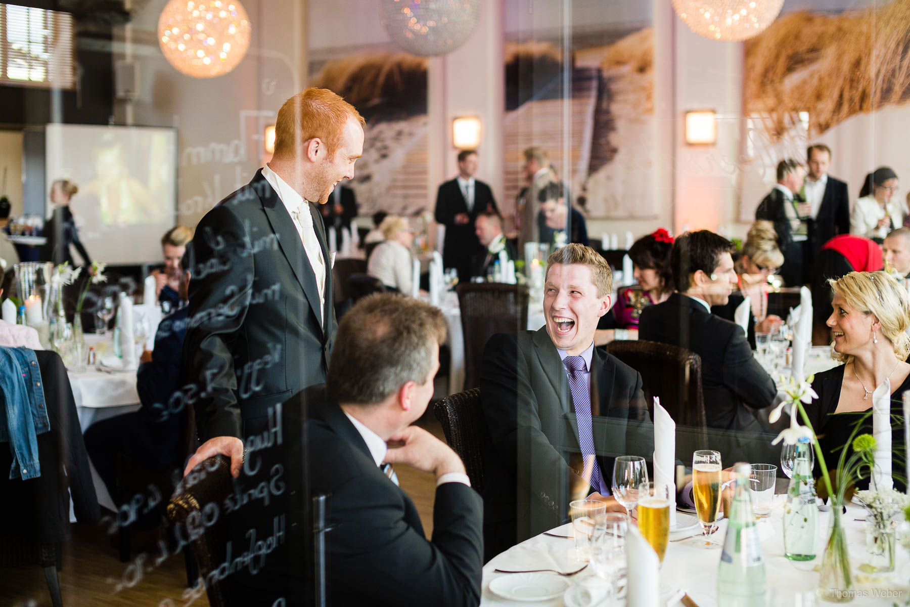 Hochzeit in der Burg Kniphausen Wilhelmshaven und Hochzeitsfeier im Le Patron am Meer, Hochzeitsfotograf Wilhelmshaven