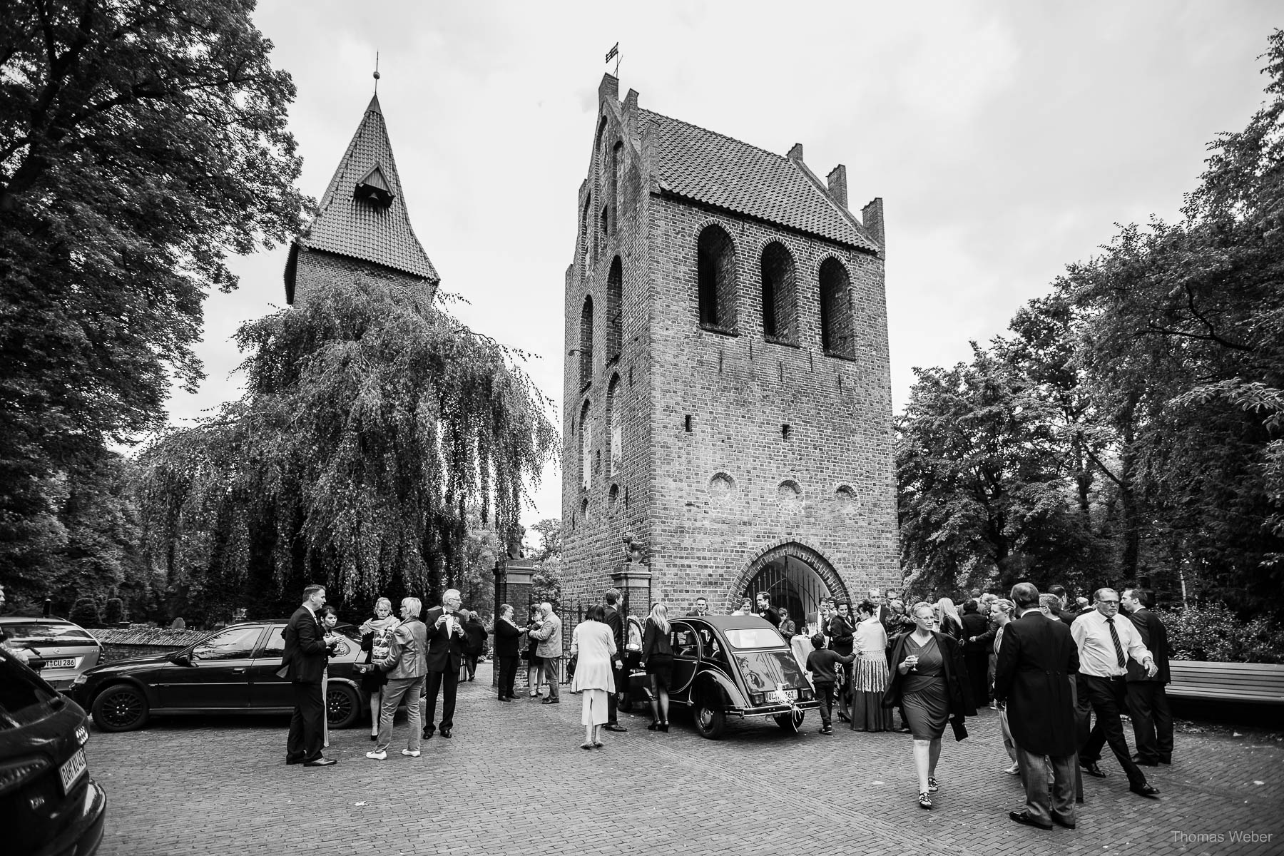 Hochzeit in der St-Ulrichs-Kirche in Rastede und Hochzeitsfeier in der Eventscheune St. Georg Rastede