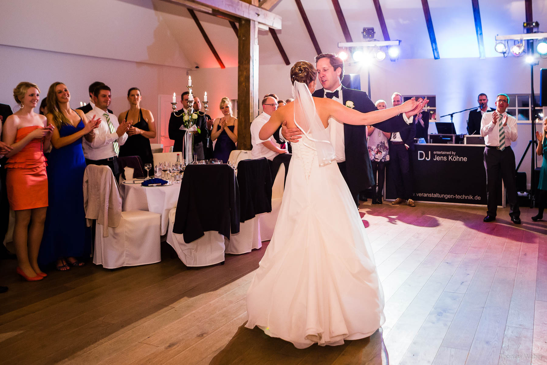 Hochzeit in der St-Ulrichs-Kirche in Rastede und Hochzeitsfeier in der Eventscheune St. Georg Rastede