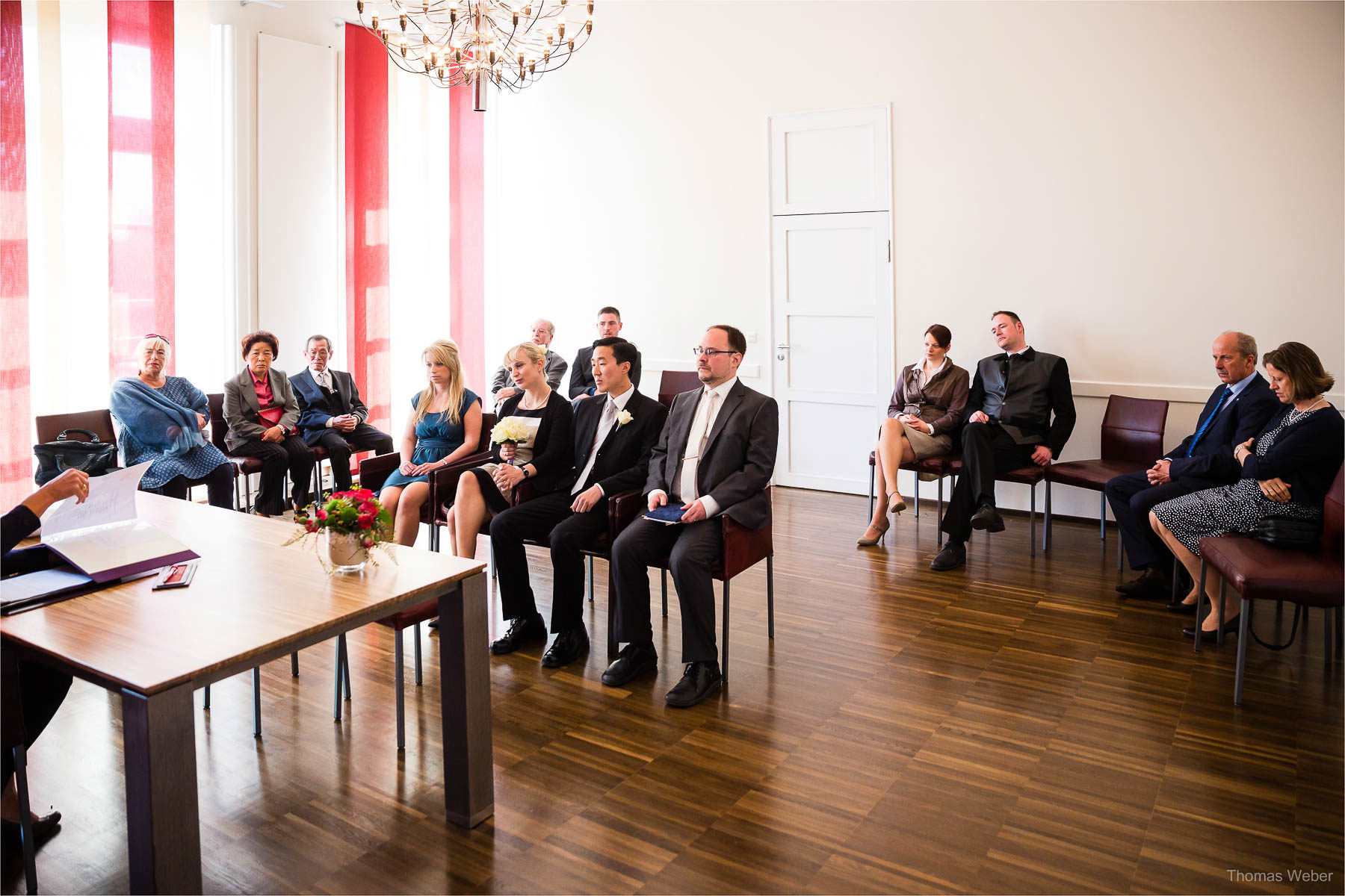 Freie Trauung in der Eventscheune St. Georg in Rastede, Hochzeitsfotograf Ostfriesland