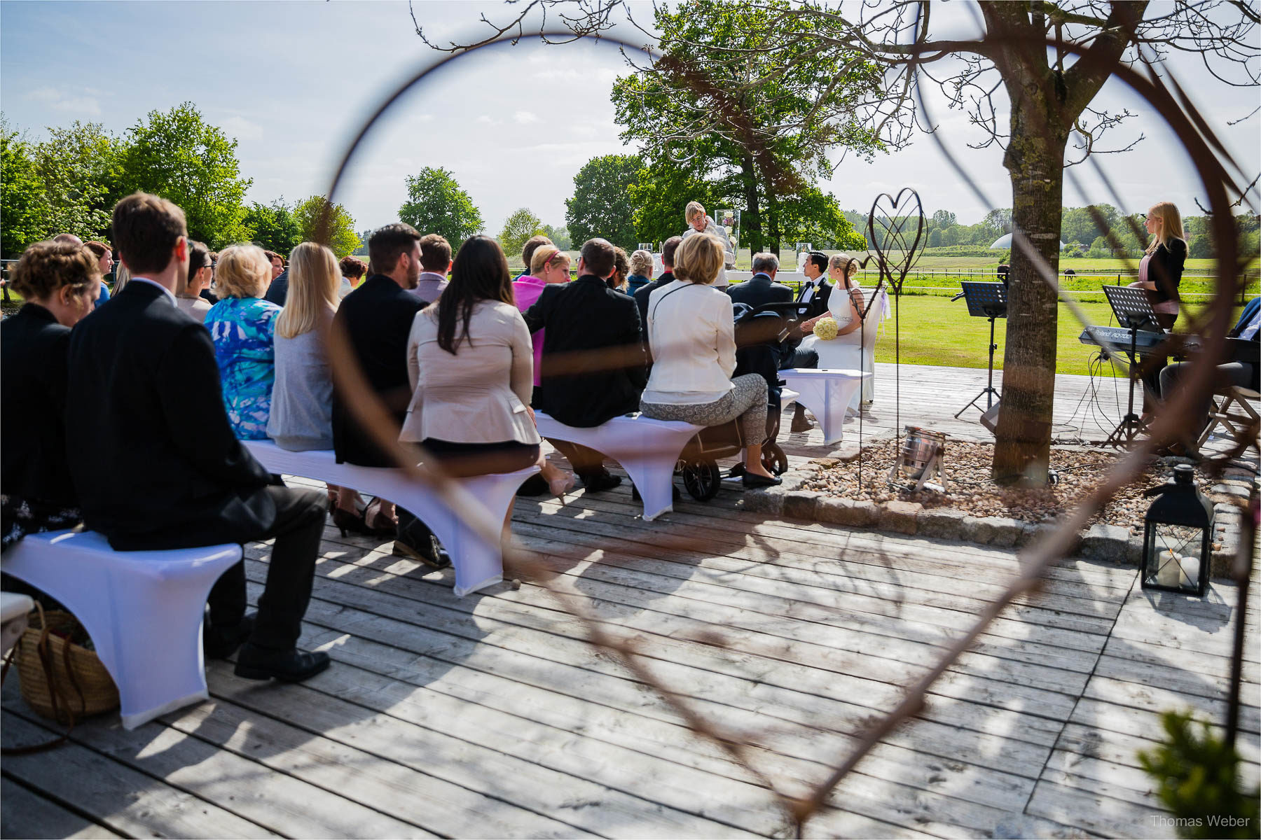 Freie Trauung in der Eventscheune St. Georg in Rastede, Hochzeitsfotograf Ostfriesland