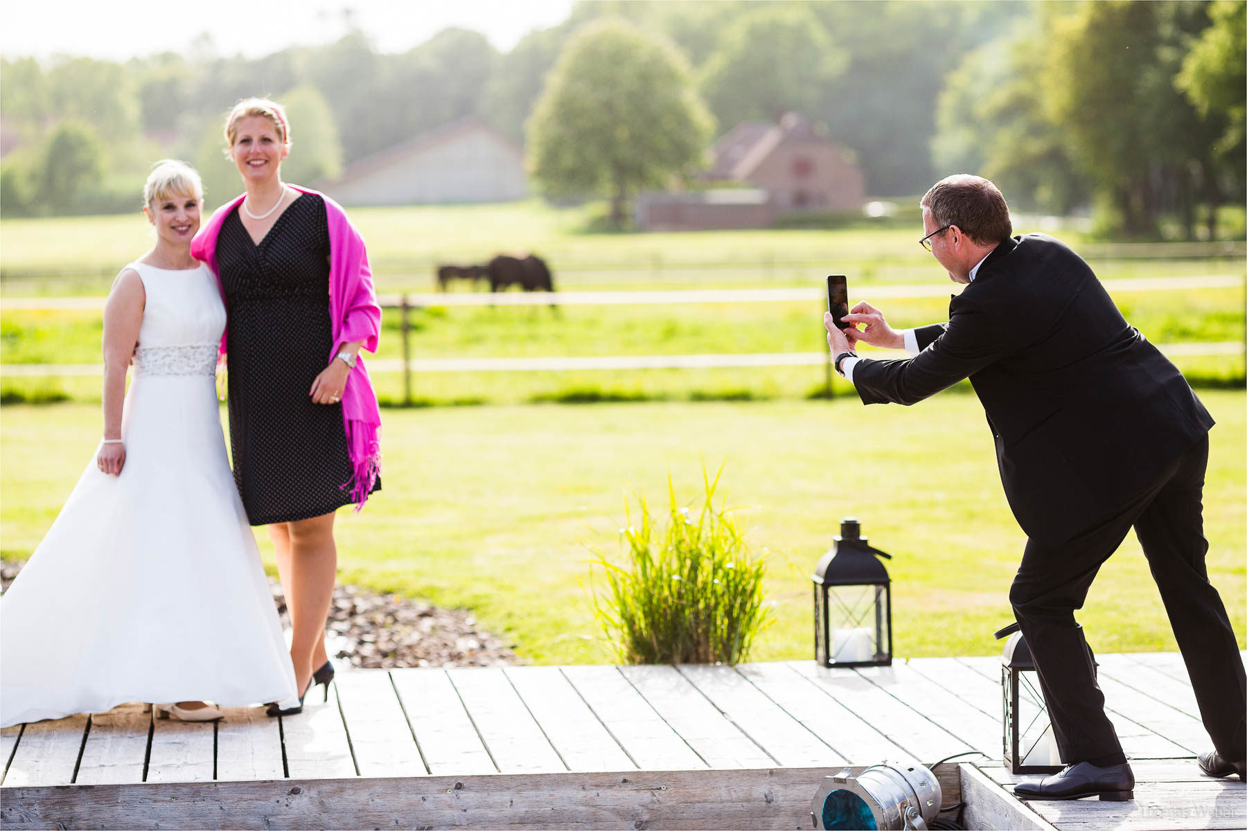 Freie Trauung in der Eventscheune St. Georg in Rastede, Hochzeitsfotograf Ostfriesland