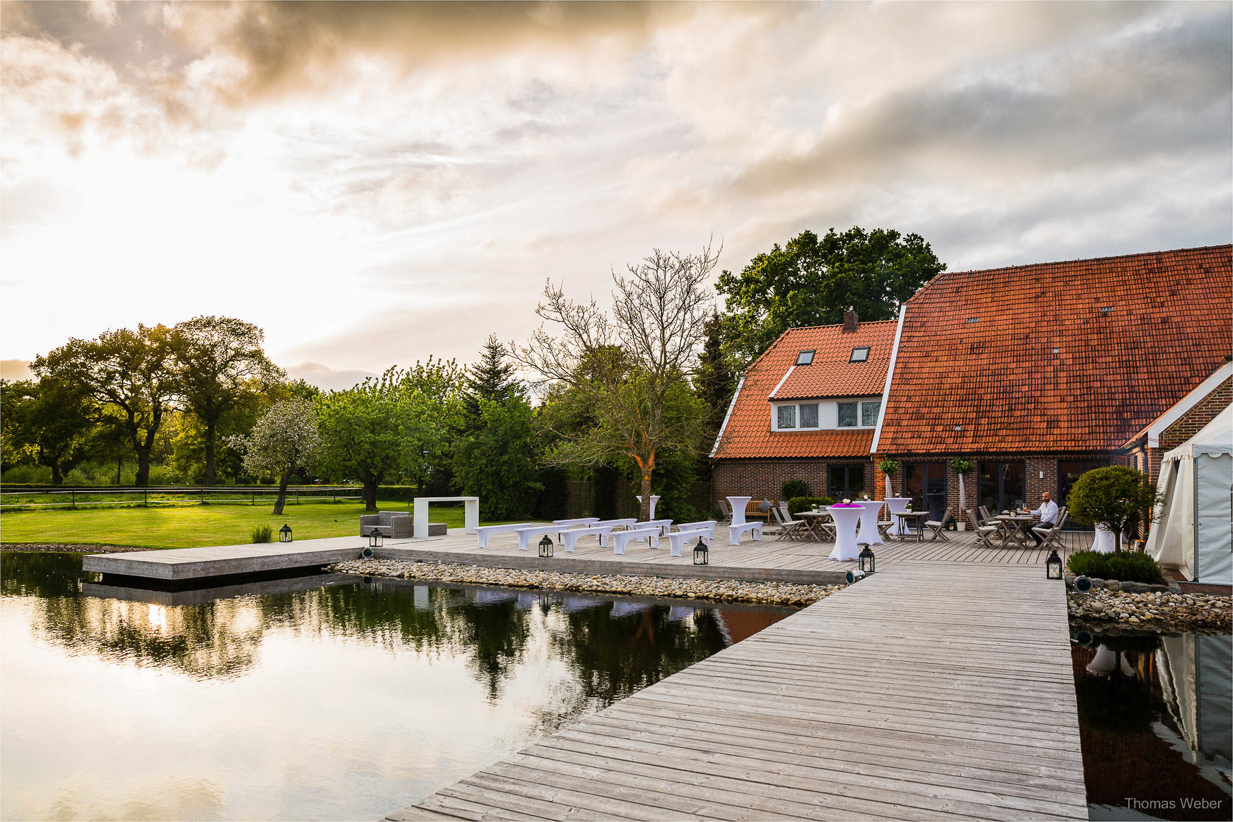 Freie Trauung in der Eventscheune St. Georg in Rastede, Hochzeitsfotograf Ostfriesland