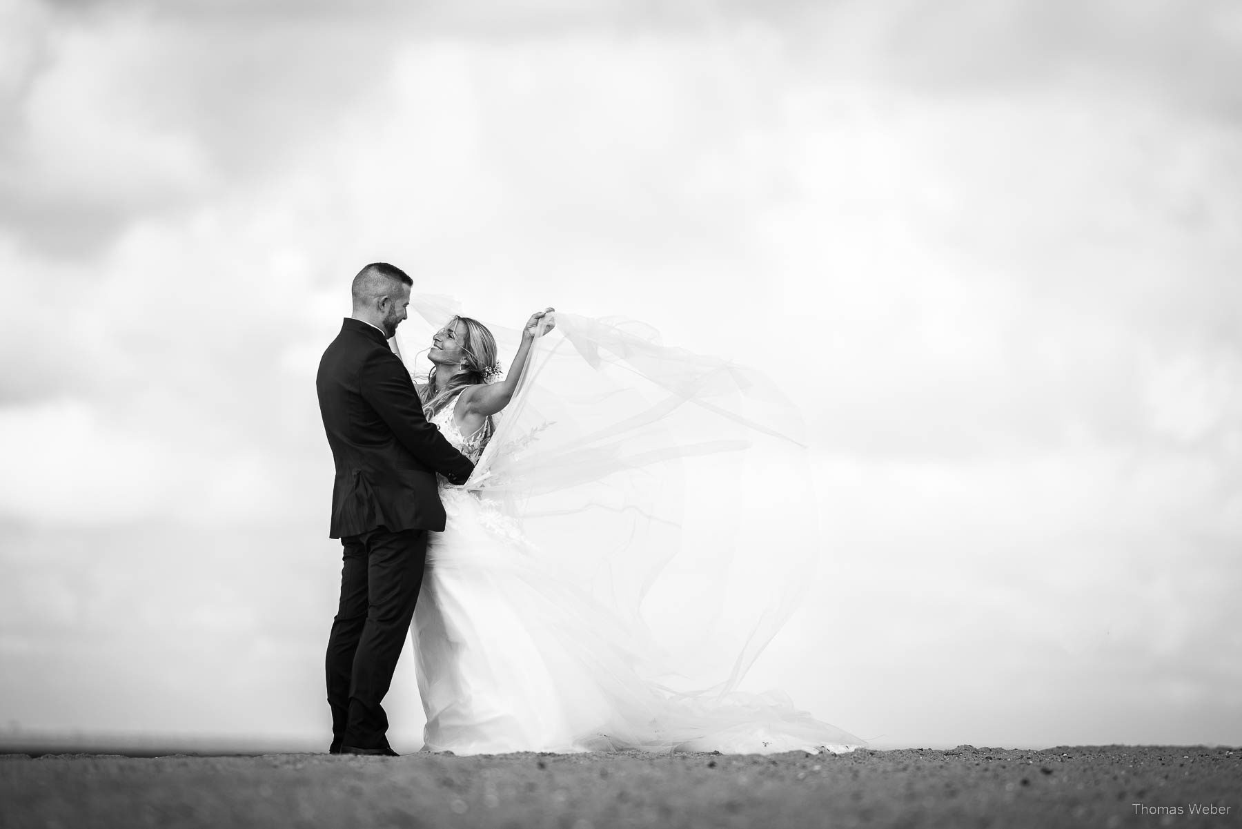 Hochzeitsfotos am Strand der Nordsee, Hochzeitsfotograf Thomas Weber