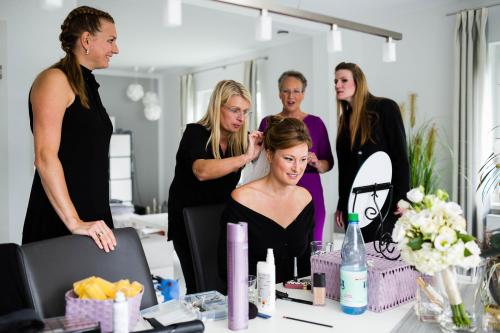 hochzeitsfotograf-hochzeitsfotos-ostfriesland-getting-ready-vorbereitungen-hochzeitstag-0040